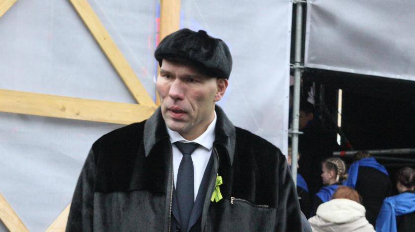 "Оторвало ноги": что случилось с отправившимся в Донбасс Валуевым