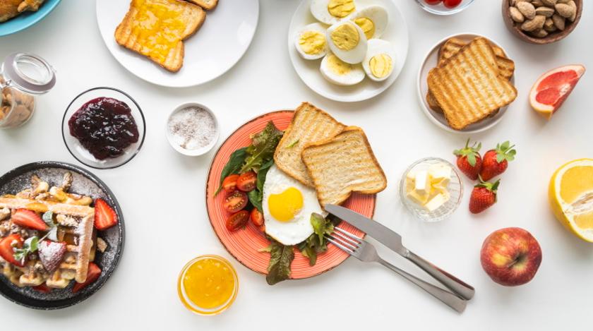 Советы диетологов: три необычных и полезных завтрака на утро