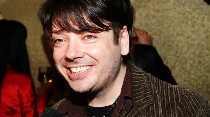 Полуобнаженная вдова Юдашкина в красном бикини произвела фурор