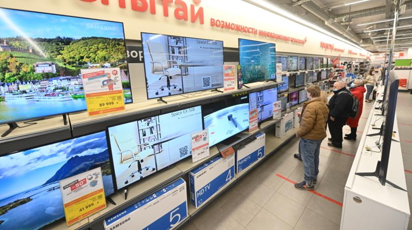 Россияне массово бросились в магазины: все опасаются обвала цен на один товар