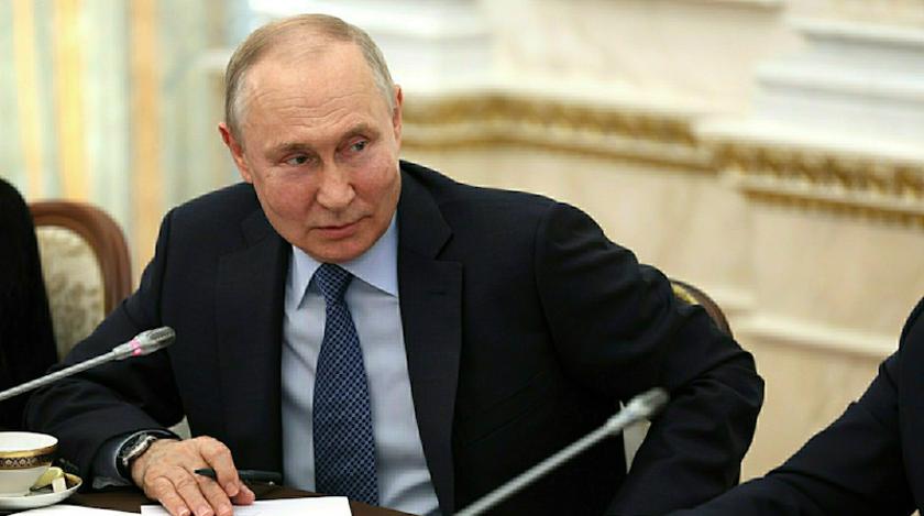 Путину назвали неожиданный способ спасти рубль от смерти