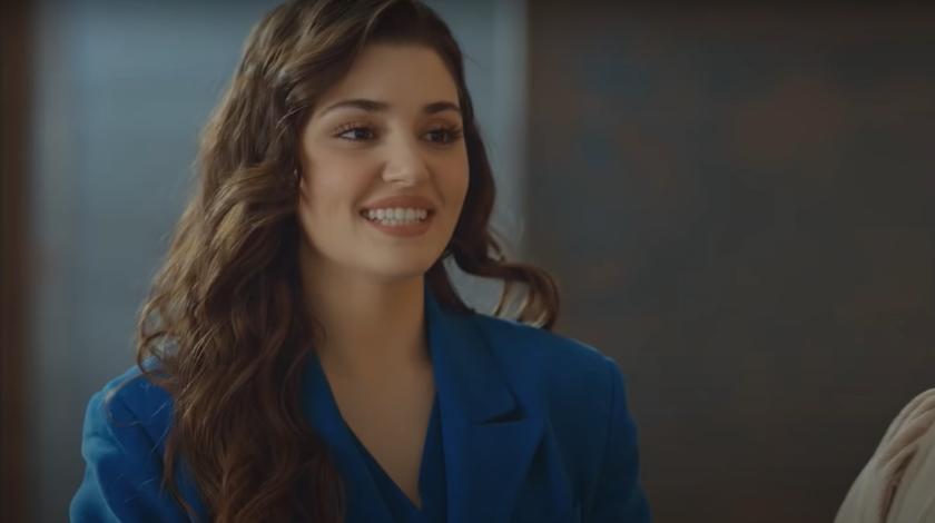 Звезда "Постучись в мою дверь" показала тело в прозрачном наряде