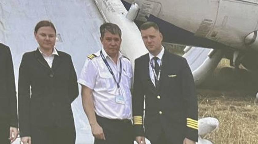 Россиянки начали поиски пилота Airbus A320: мужчина оказался холостым