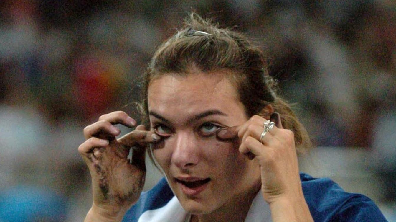 Олимпийская чемпионка призвала Исинбаеву "закрыть рот"