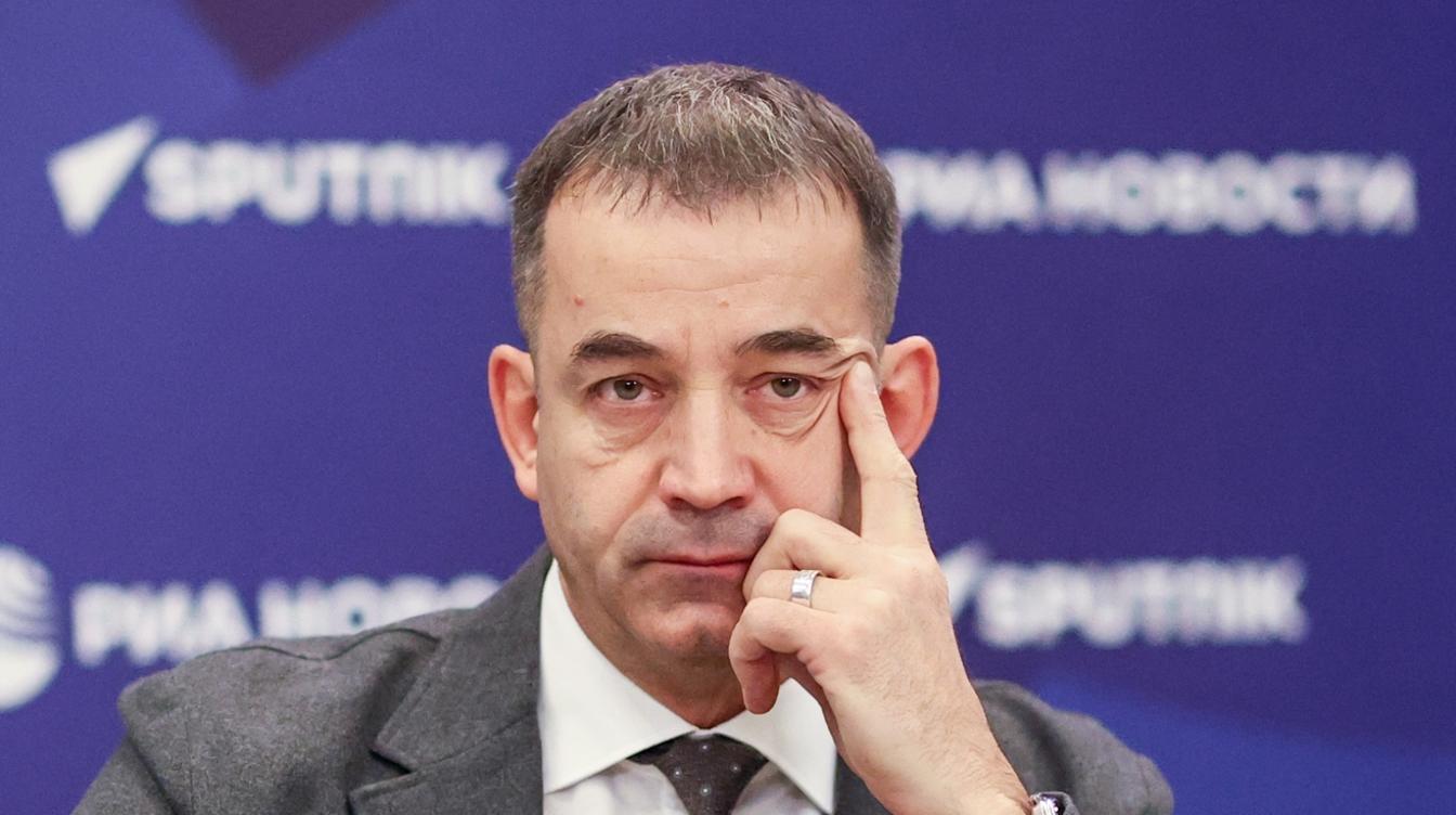 "Предал свою страну": Певцов обратился к живущему в Израиле Белому