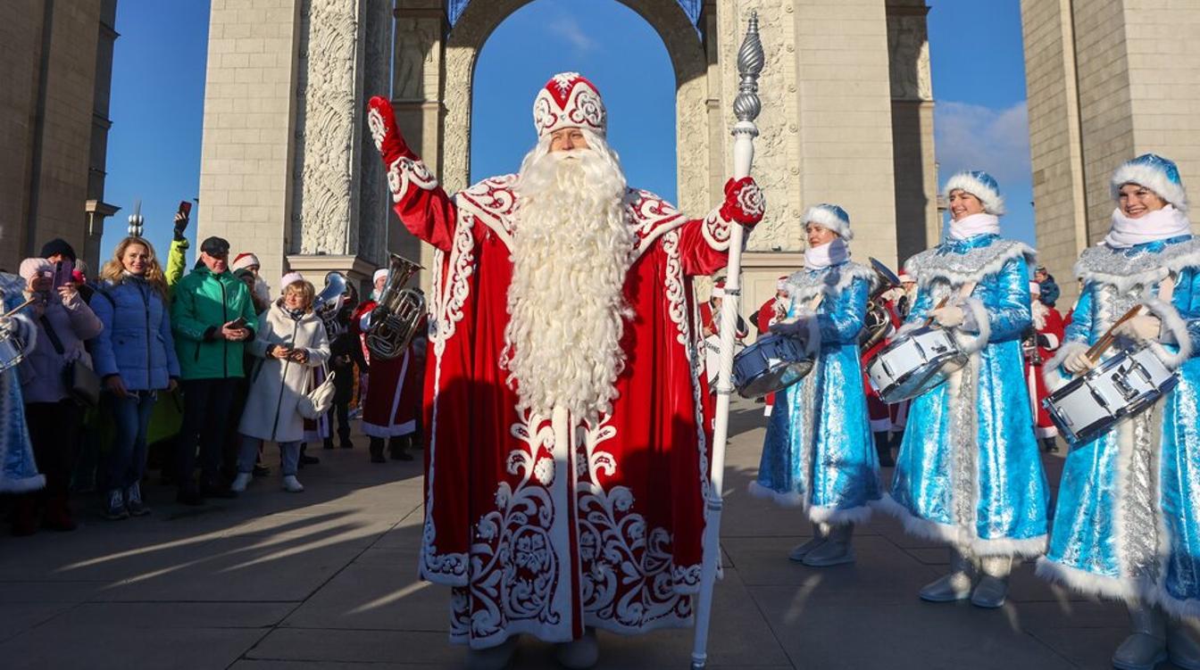 Церемония зажжения новогодних елей пройдет на выставке "Россия" 1 декабря
