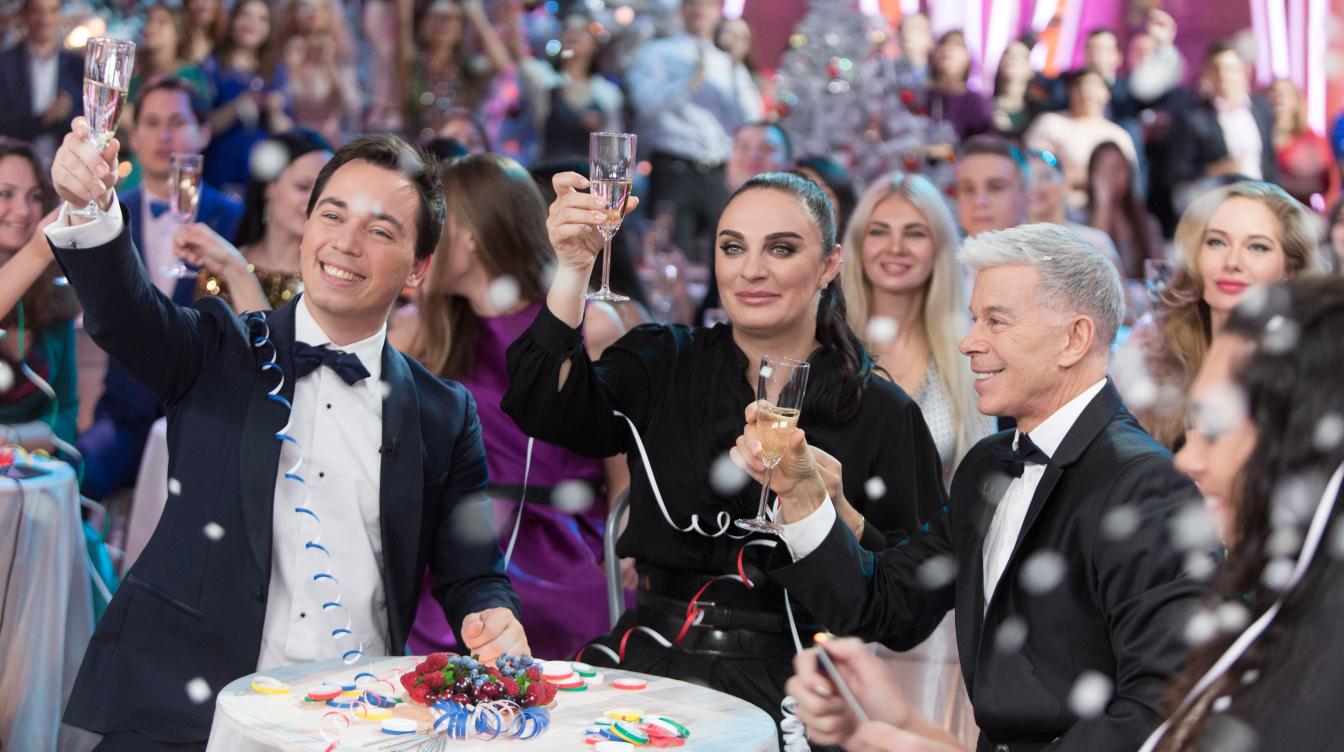 До 10 млн: оставшиеся в России звезды взвинтили цену на новогодние концерты