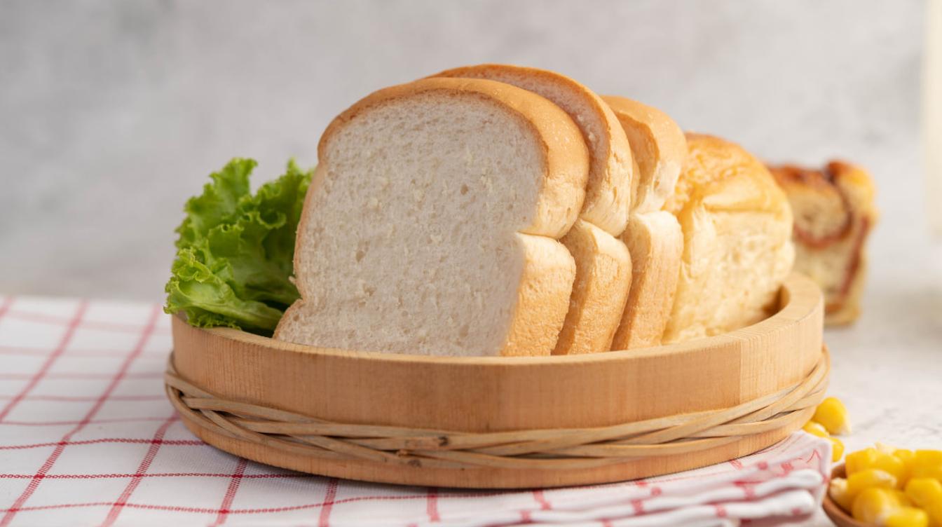 Почему хлеб черствеет уже на следующий день?