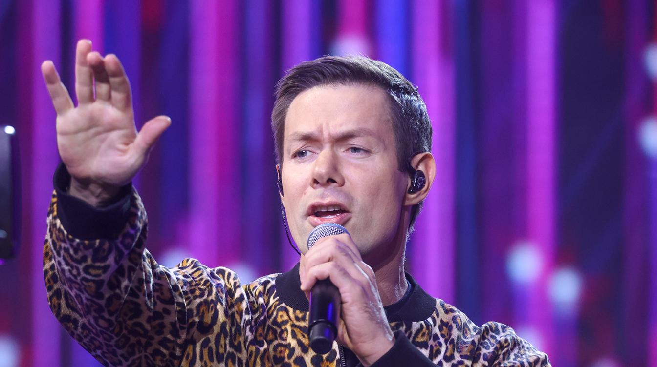 "Без вас нормально": Пьеха погнал российских звезд с новогодних концертов