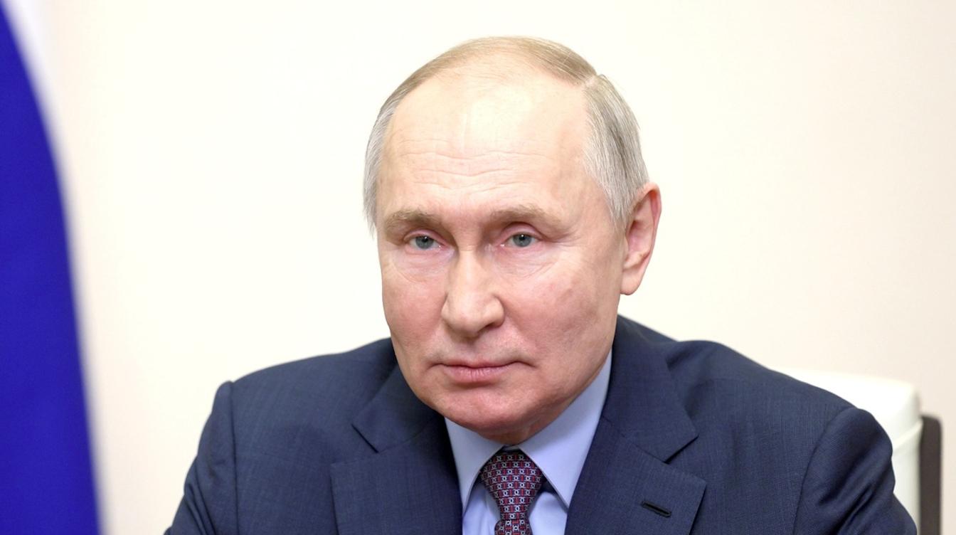 Путин впервые высказался о "голой вечеринке" с участием Ивлеевой