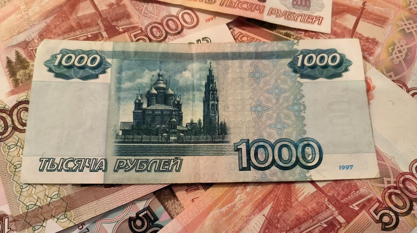 Экономист объяснил, почему россиянам не заработать на банковских вкладах