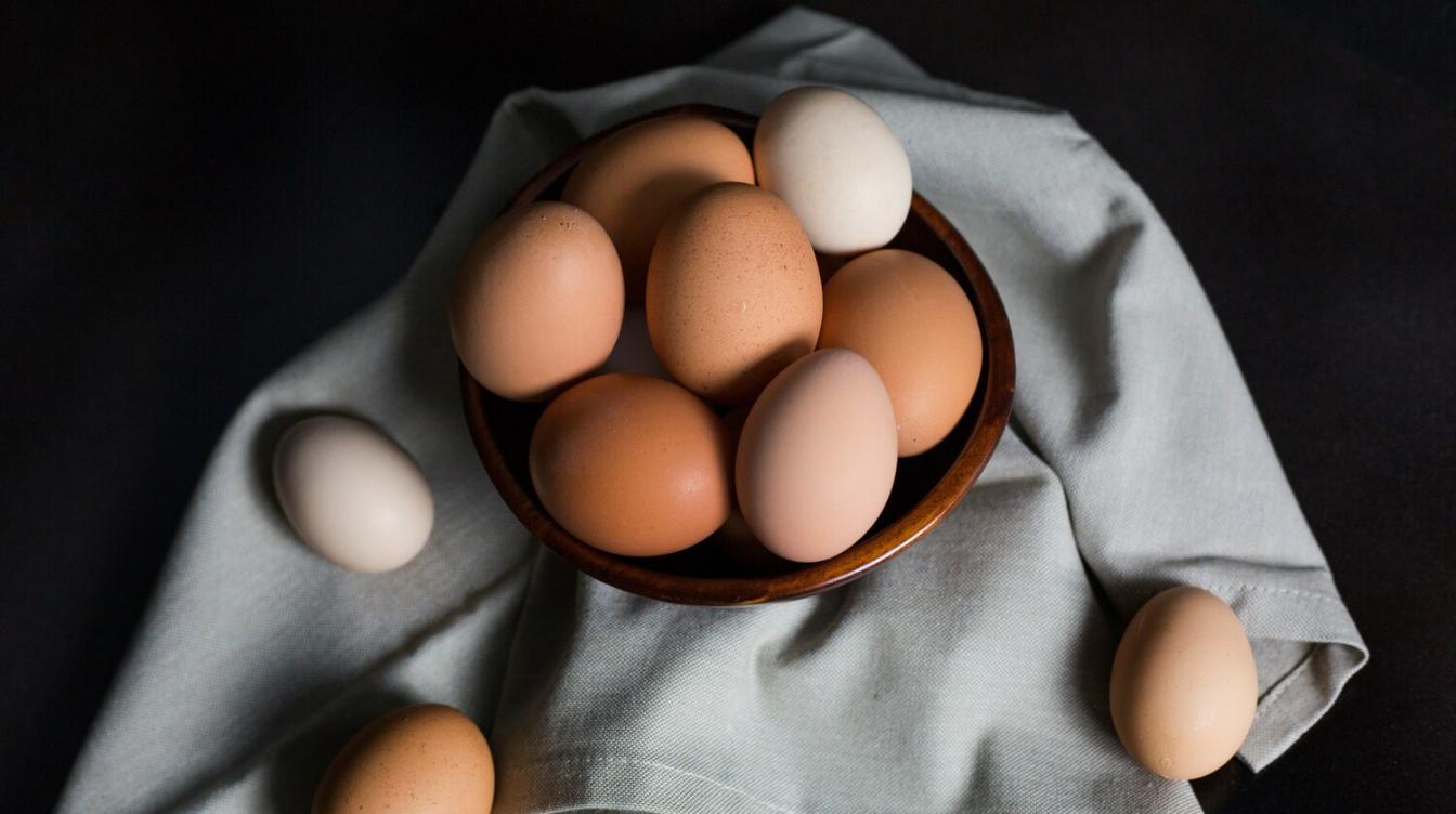 Ученые раскрыли способ сохранить пользу яиц после покупки