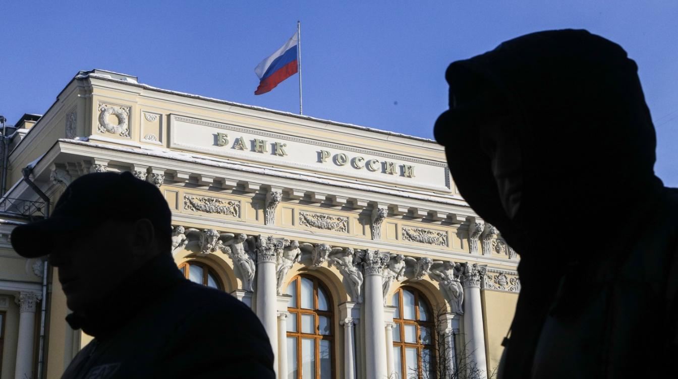 Банки начали массово отказывать россиянам в одобрении кредитов