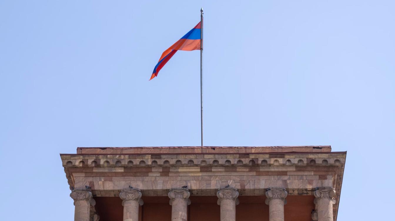 Армения нанесла подлый удар по России
