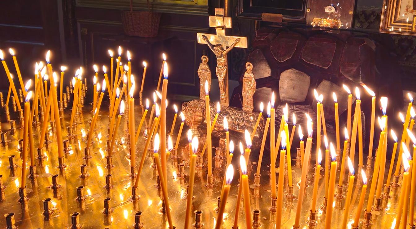 Во время похорон Ларисы Голубкиной объявили о ее новом гражданстве