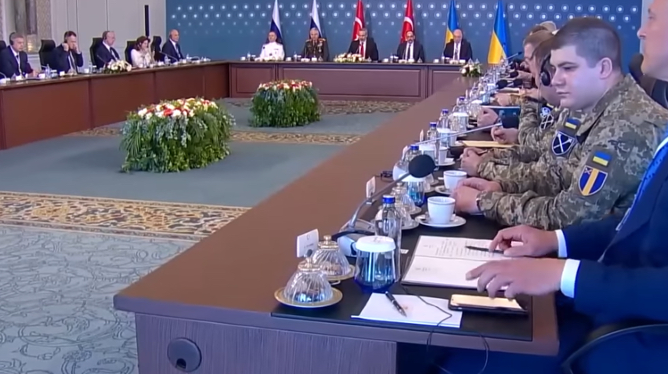 "Руководят кладбищем": в США назвали переговоры Москвы и Киева фарсом