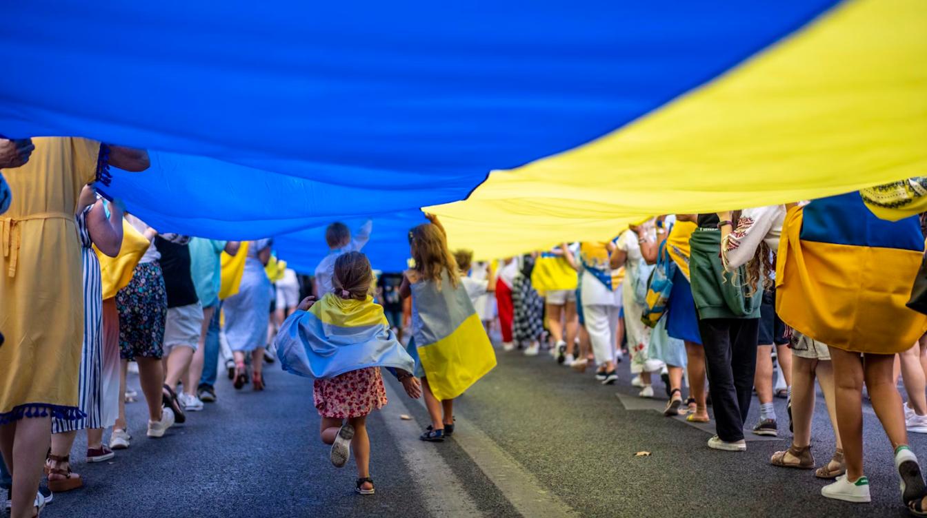 Зачем Зеленский выпустил молодежь: в Киеве назвали причину