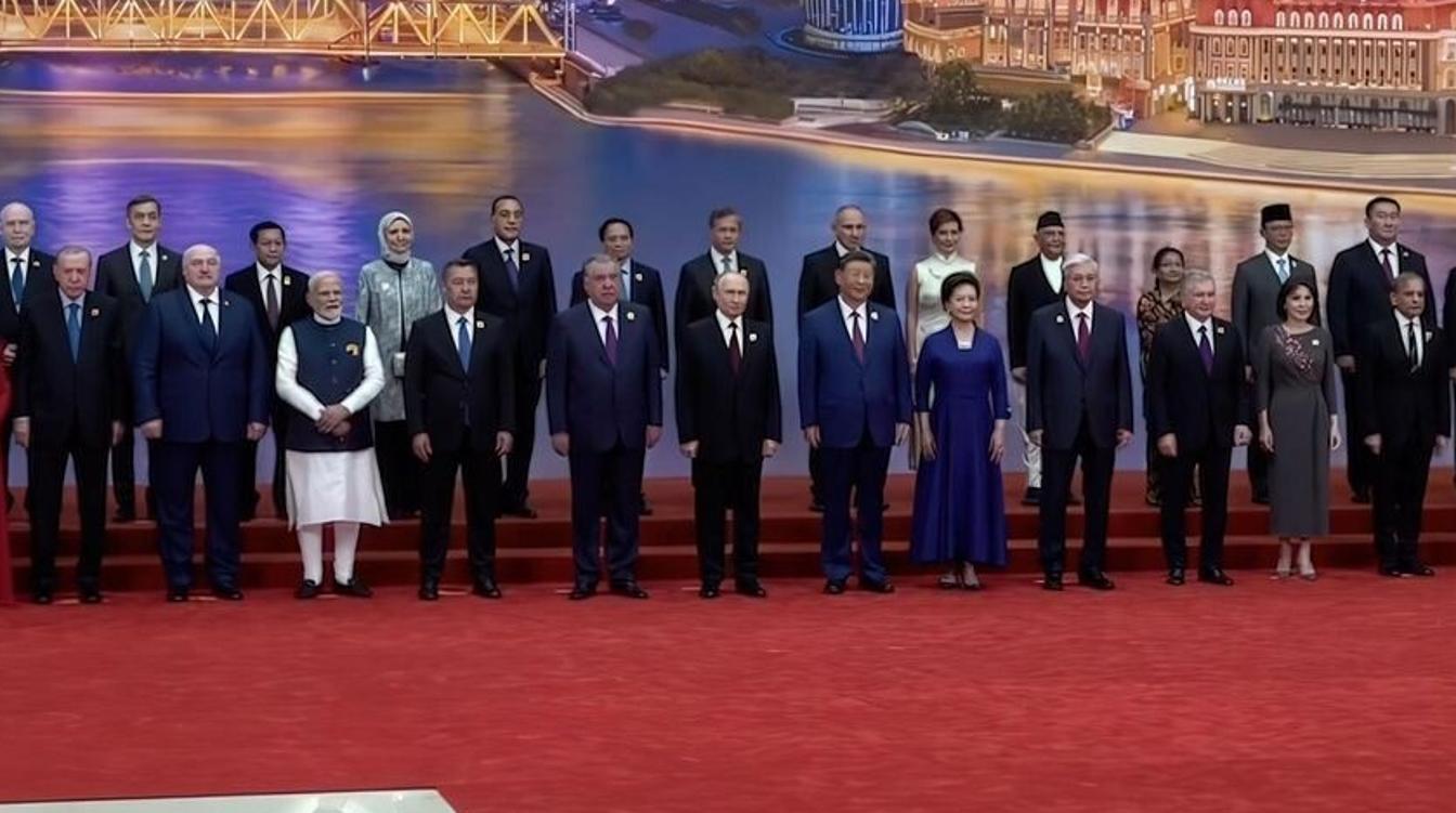 "Разорвут на части": на Западе перепугались из-за произошедшего на саммите ШОС