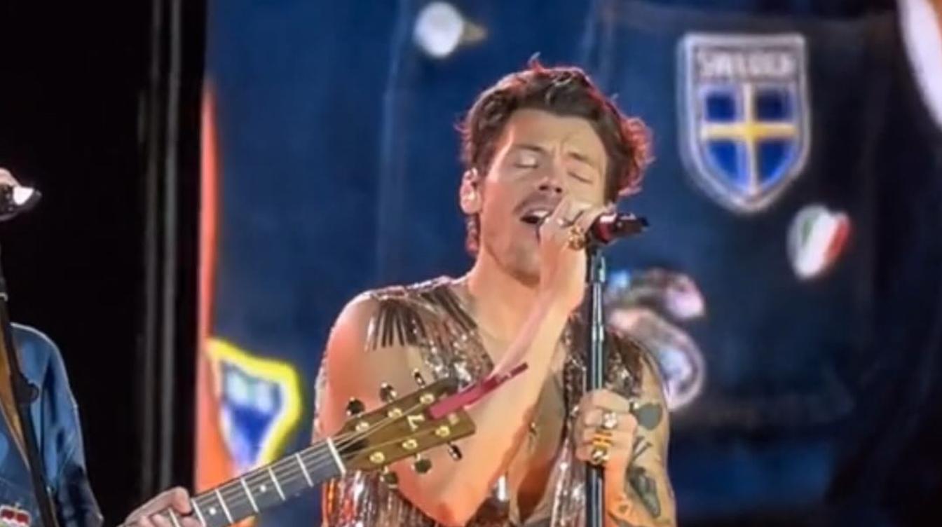 Раскрыты подробности интимных отношений Гарри Стайлза и Зои Кравец