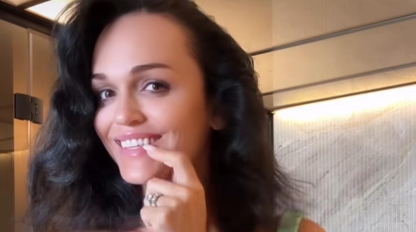 "Бабуля, таблетки выпей": эпатажная выходка певицы Славы удивила народ – фото