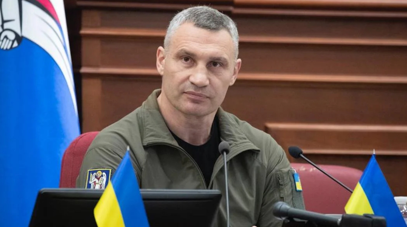 "Нас ограбили": в администрации Киева подняли бунт против Зеленского