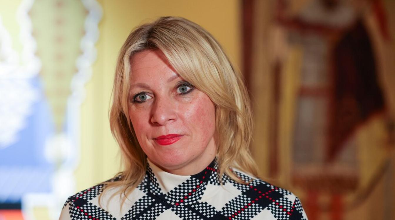 Захарова пошутила про Памфилову и зависть Киева