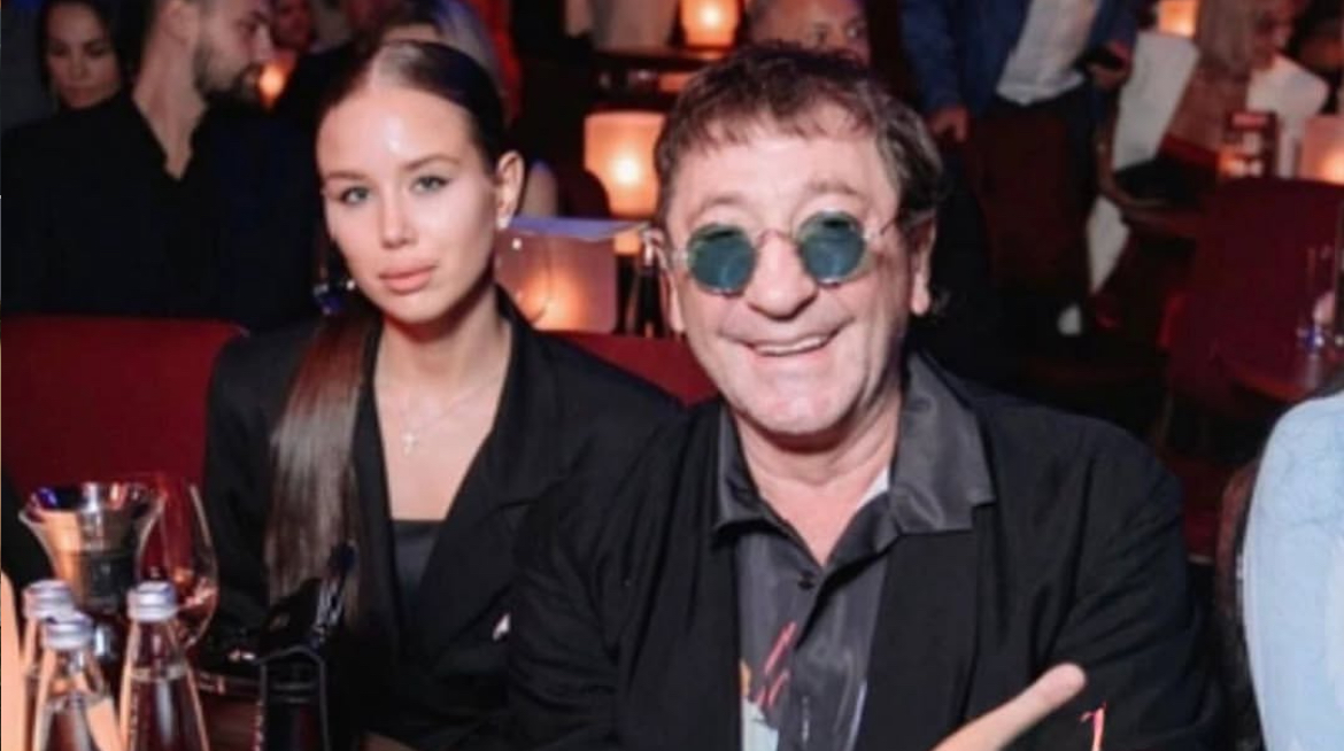 Юная невеста Лепса разделась на публике — откровенное фото топлес