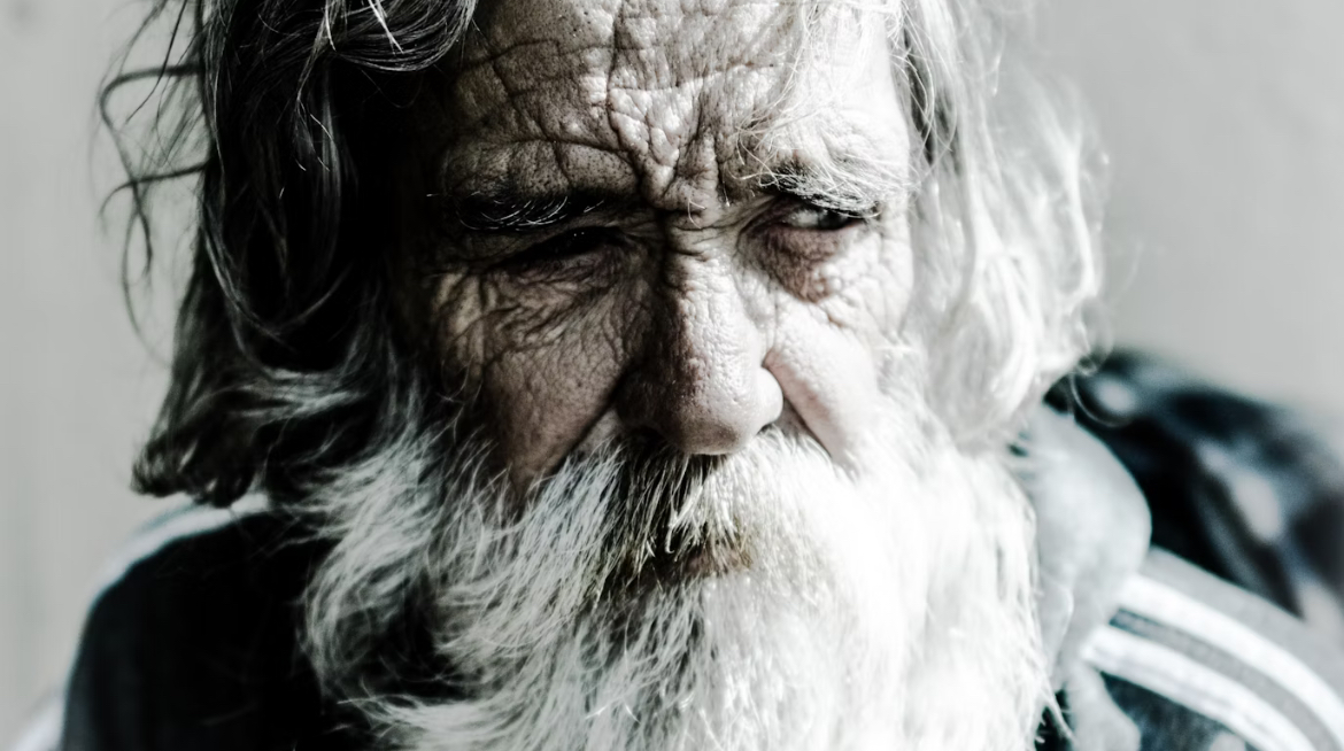 "Старческий запах": когда и почему он появляется