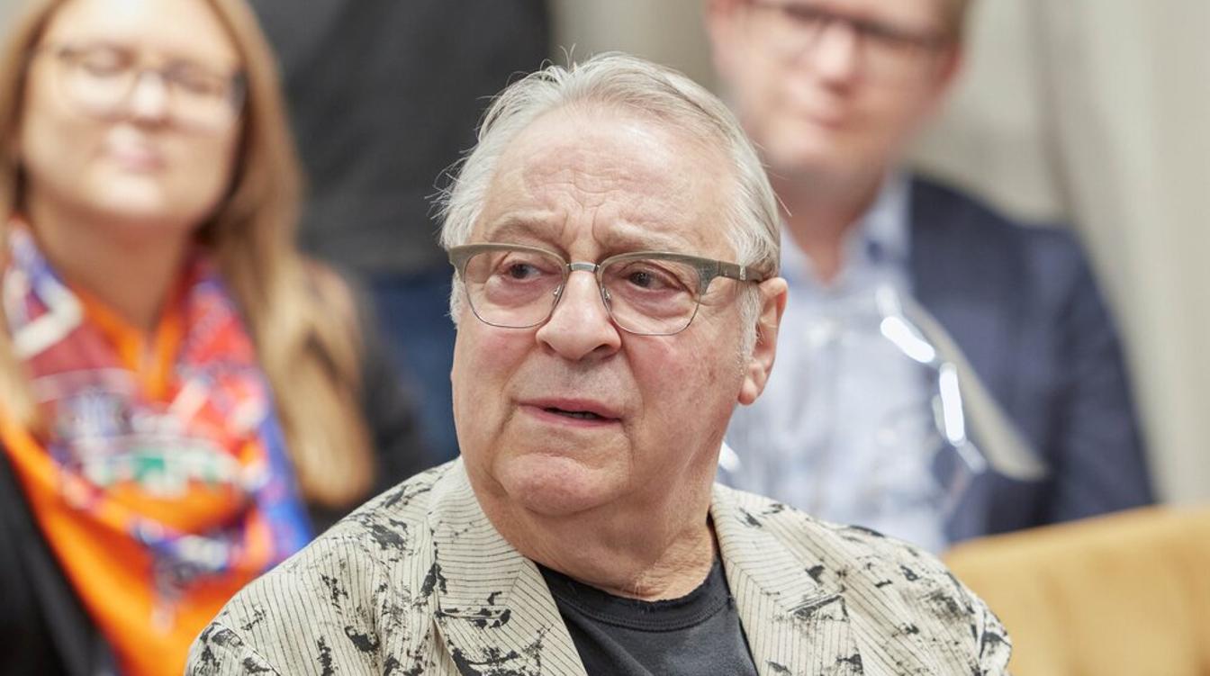 Хазанов неожиданно ответил на претензии россиян: всего одно предложение