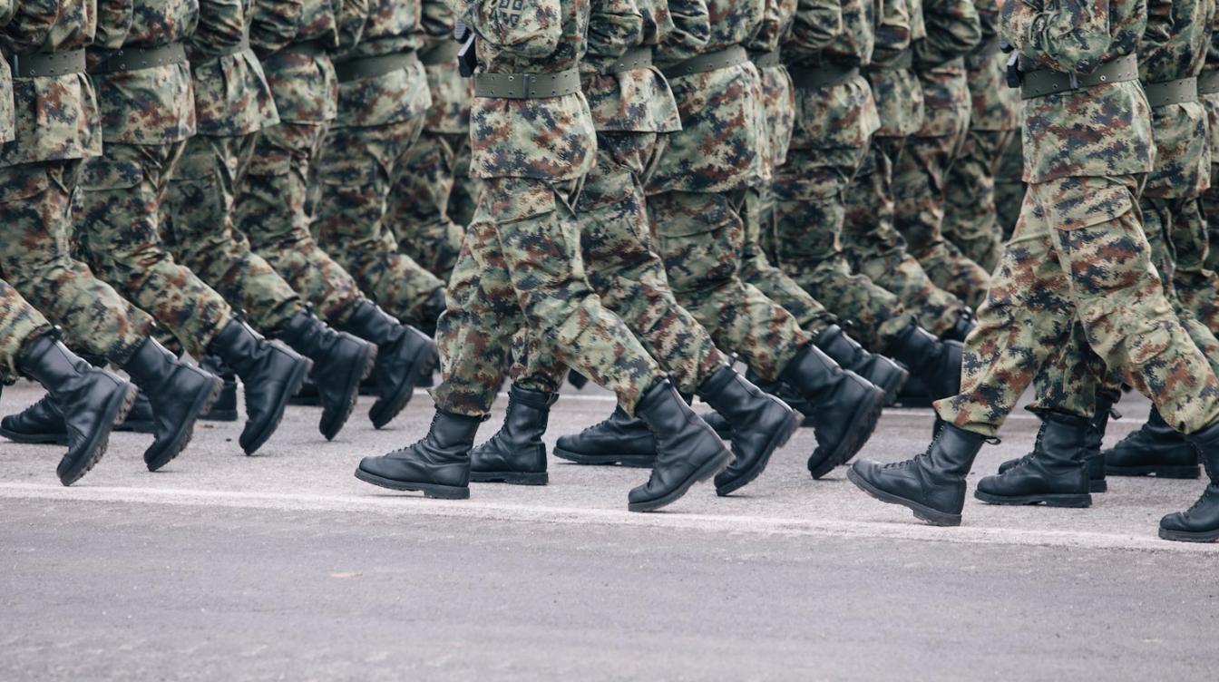 Франция готова ввести военных на Украину — срочное заявление русской разведки