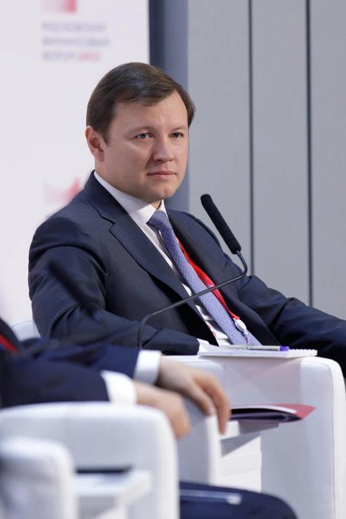 Ефимов: за девять месяцев физлица и предприниматели обратились за госуслугами в сфере имущества более 90 тысяч раз