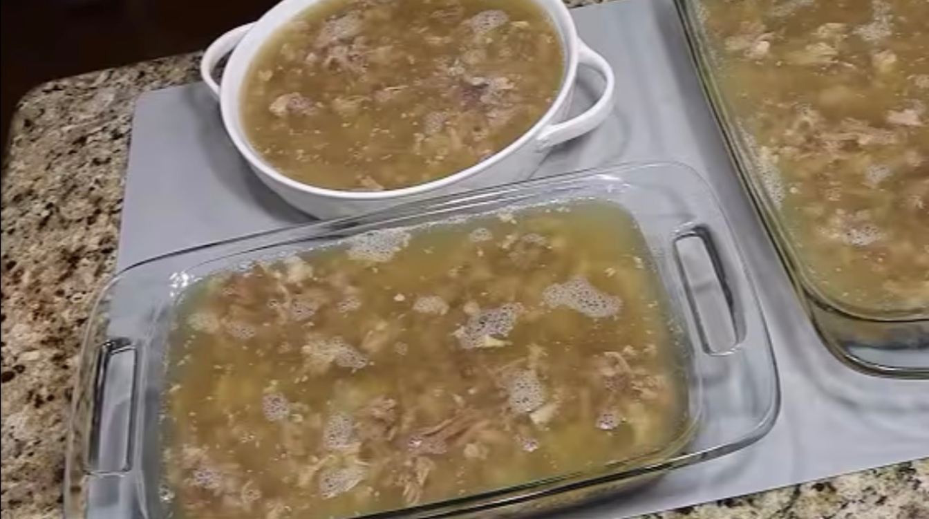 Как сделать идеальный холодец к Новому году: блюдо застынет на глазах 