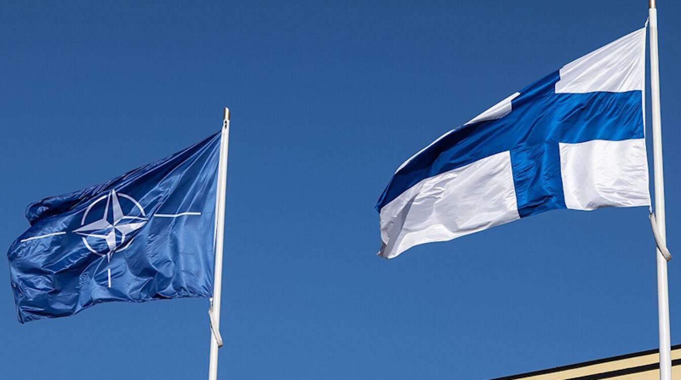 NI: Финляндия активно вооружается ракетами для войны с Россией