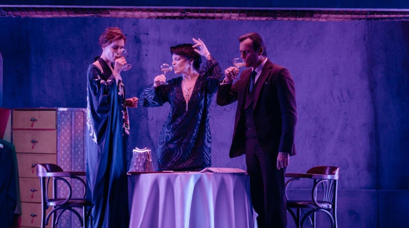 Спектакль "Без Есенина" от Театра Кашемир