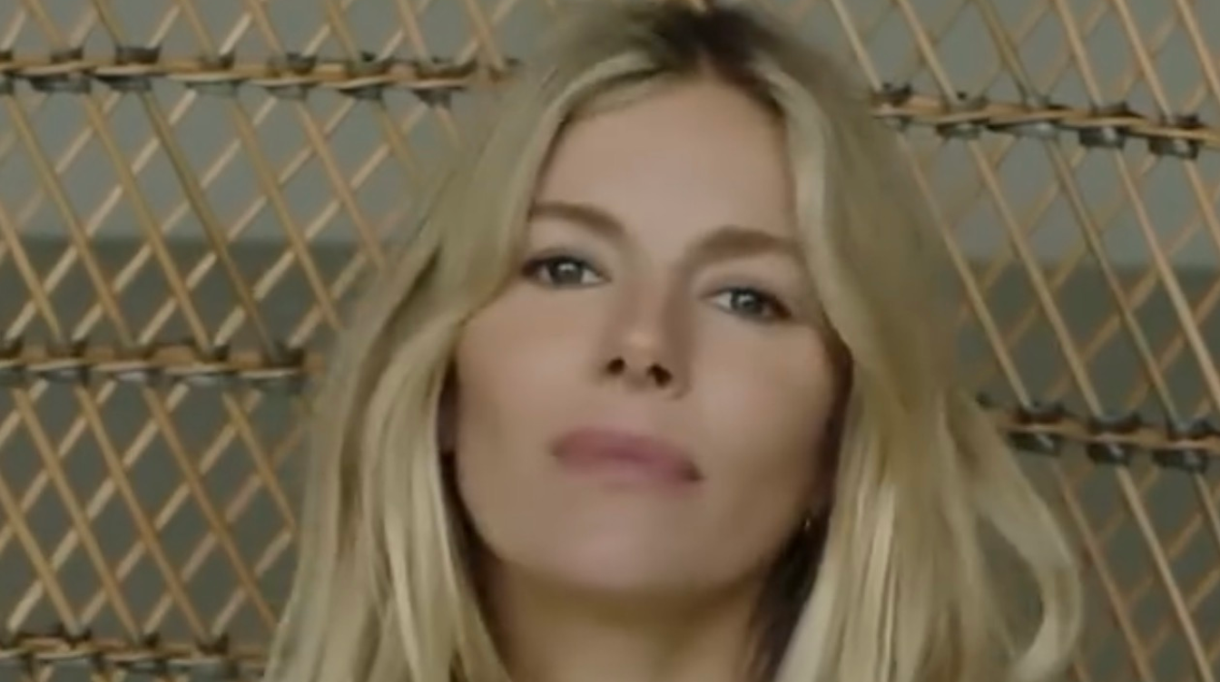 44-летняя Сиенна Миллер снова стала мамой