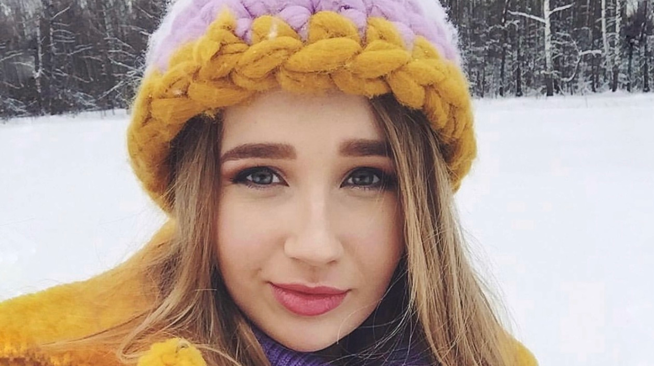 Горячее фото молодой певицы Клавы Коки перевозбудило мужчин