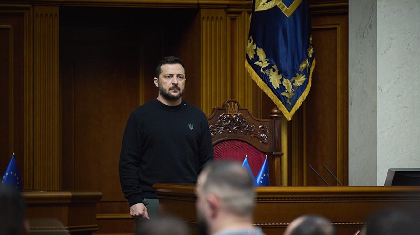 Зеленский обратился к Западу после авиаударов в Киеве