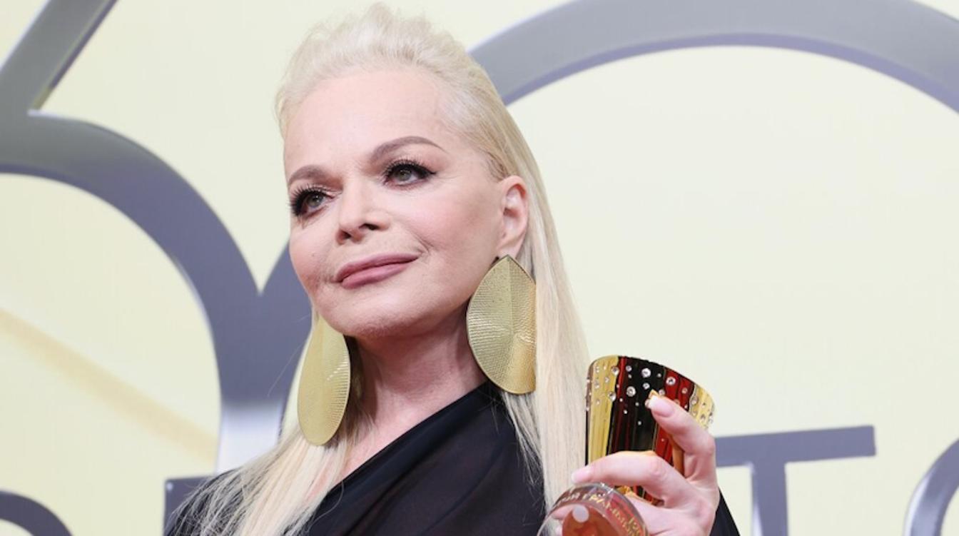 "Желать беды опасно": директор Долиной осудил нападки на певицу