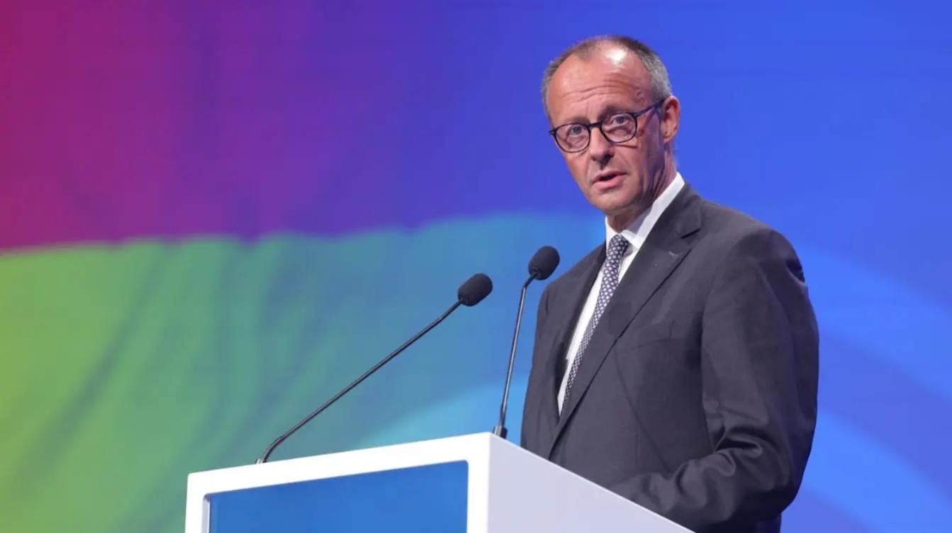 Мерц жестко "проехался" по России в Давосе