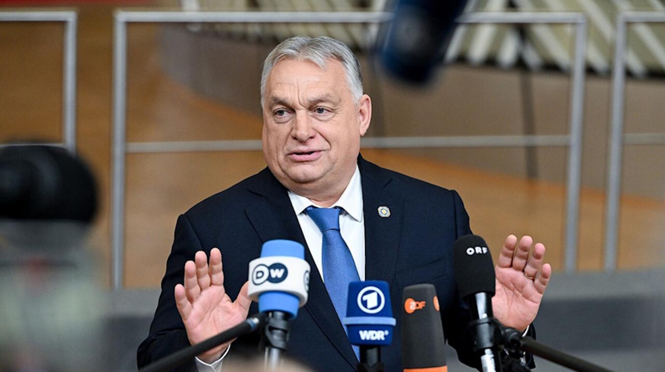 Зеленского публично унизили после оскорблений венгерского премьера в Давосе