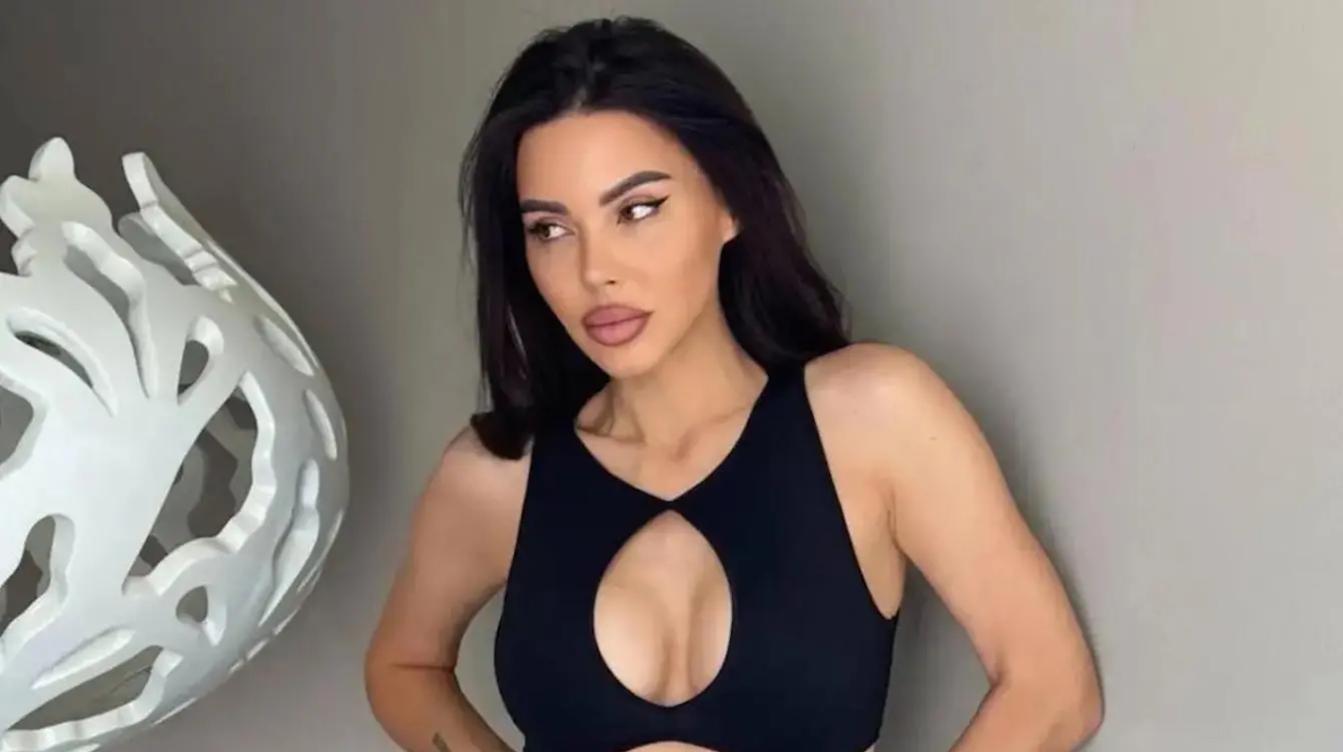 Оксана Самойлова выставила пикантное фото и смутила фанатов