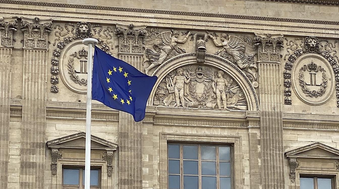 Евросоюз пообещал внести в "черный список" всех участников СВО