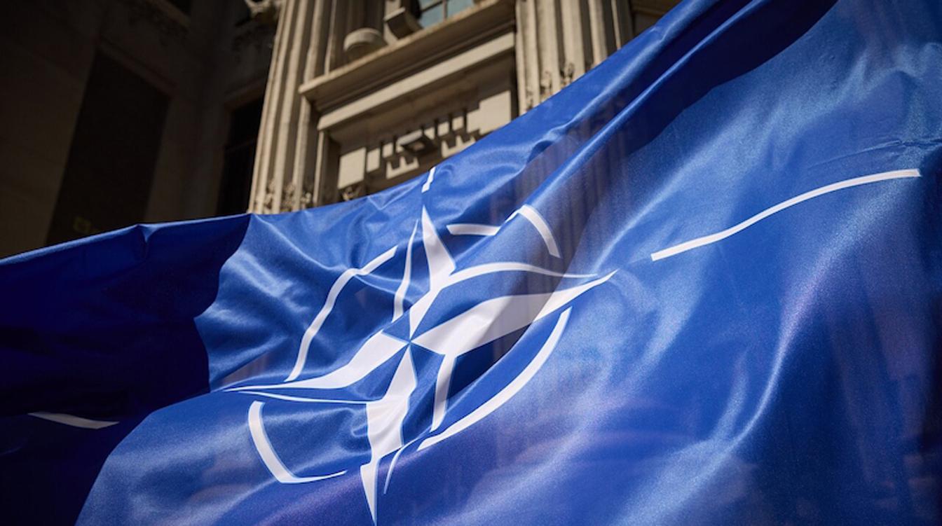 В НАТО раскрыли, когда готовы ввести войска на Украину