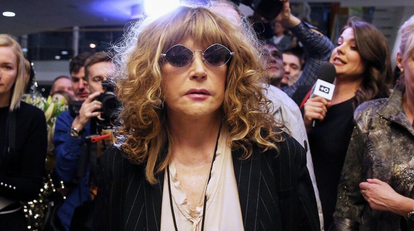 "КП": Пугачева практически перестала покидать стены своего дома на Кипре