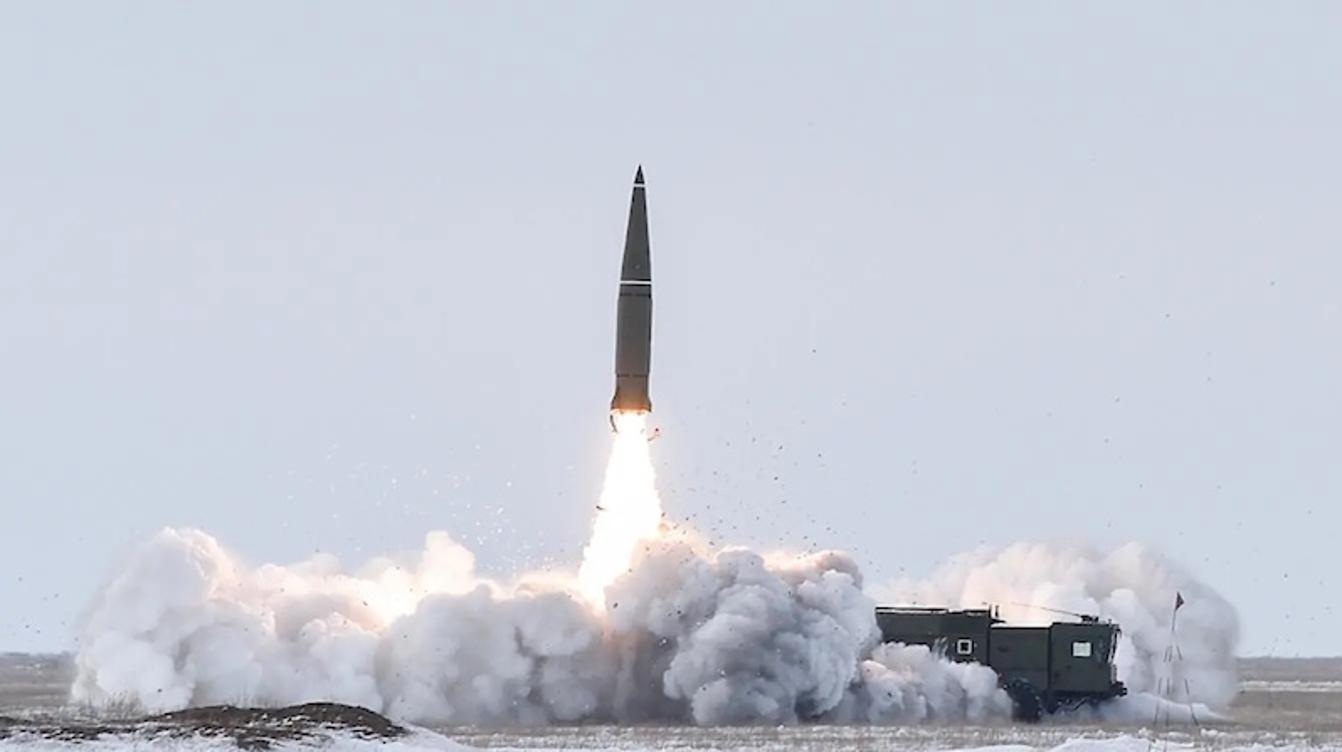 Остались только АЭС: российский гиперзвук уничтожил почти всю энергетику Украины