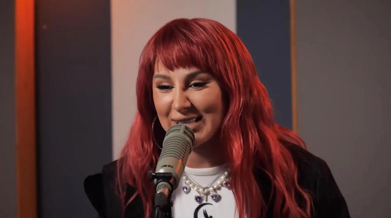 Анна Асти раскрыла причину отъезда из России