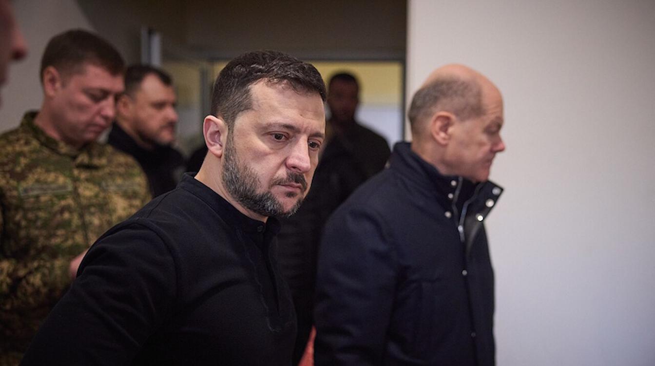 Зеленский судорожно ищет способ продлить конфликт с Россией