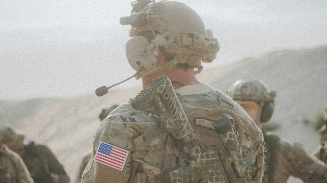 Военные ВС США открыли огонь лазерами по своим: последние подробности