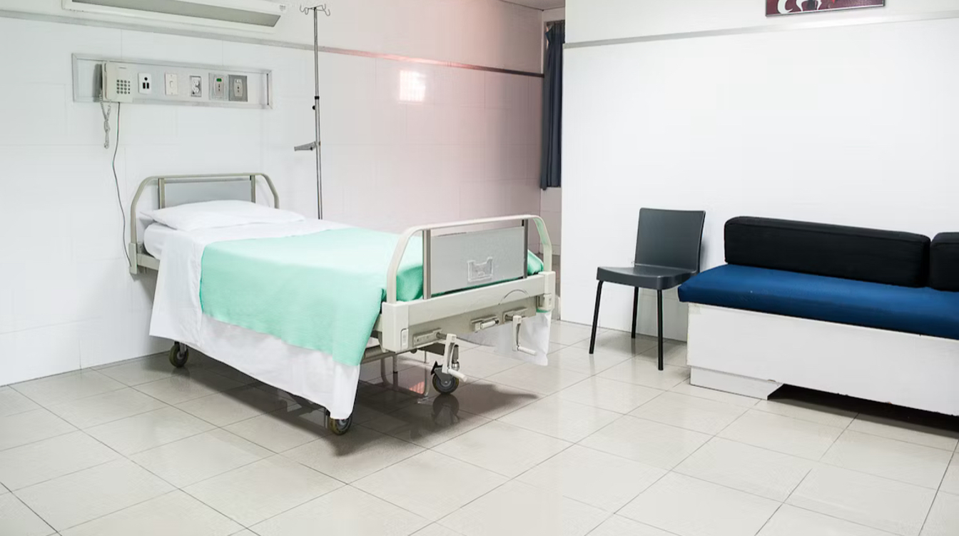 Подключили к ИВЛ: последние новости о состоянии советской звезды Николая Коляды