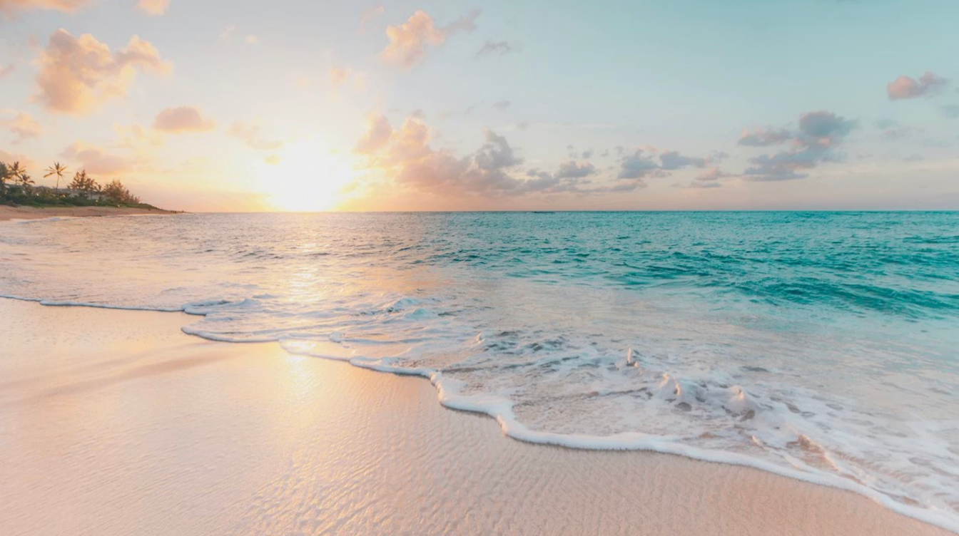 Какие российские звезды оказались в ОАЭ во время атаки